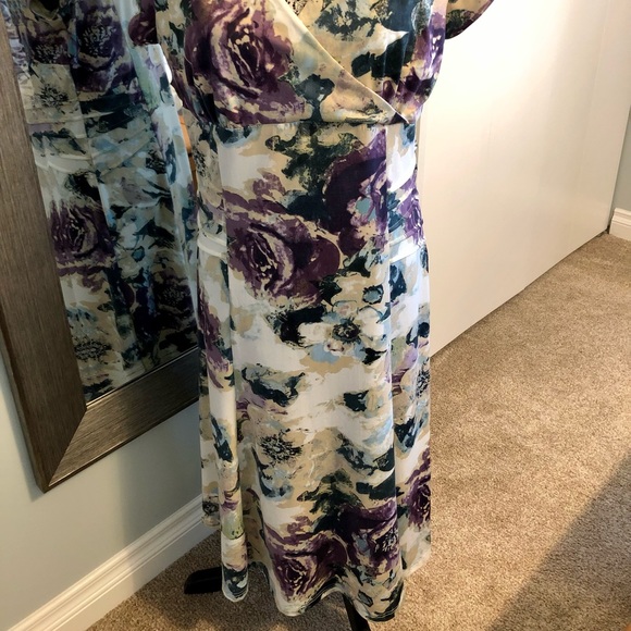 BNWOT Miss Alliage Collection Midi Dress Floral Pattern Size Medium - Picture 10 of 10